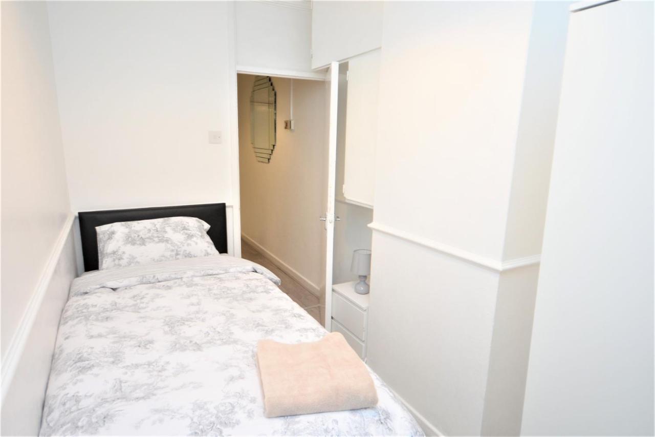 London Zone 1, 3Bedroom Maisonette With A View Bagian luar foto
