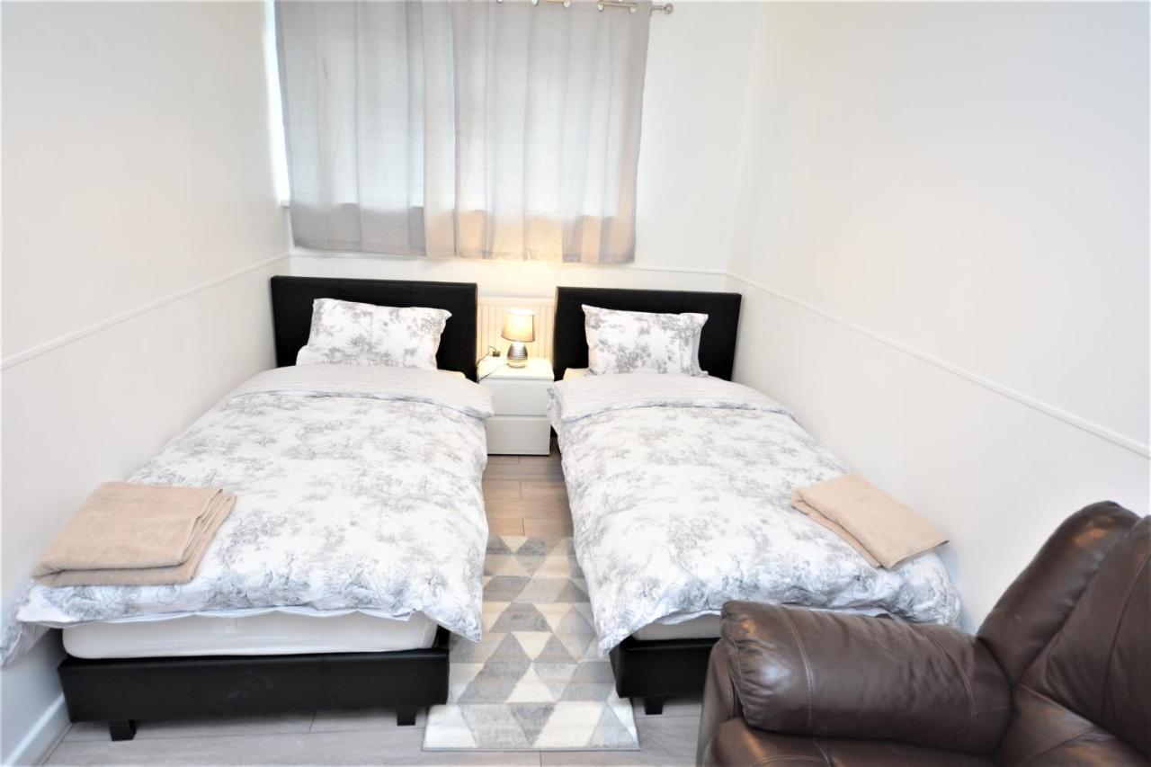 London Zone 1, 3Bedroom Maisonette With A View Bagian luar foto